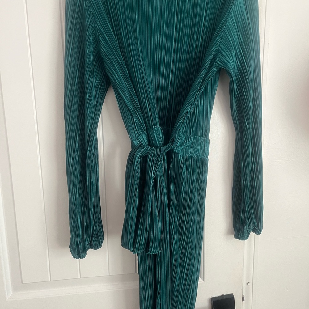 Elegant Teal Pleated Dress - Picture 1 of 10